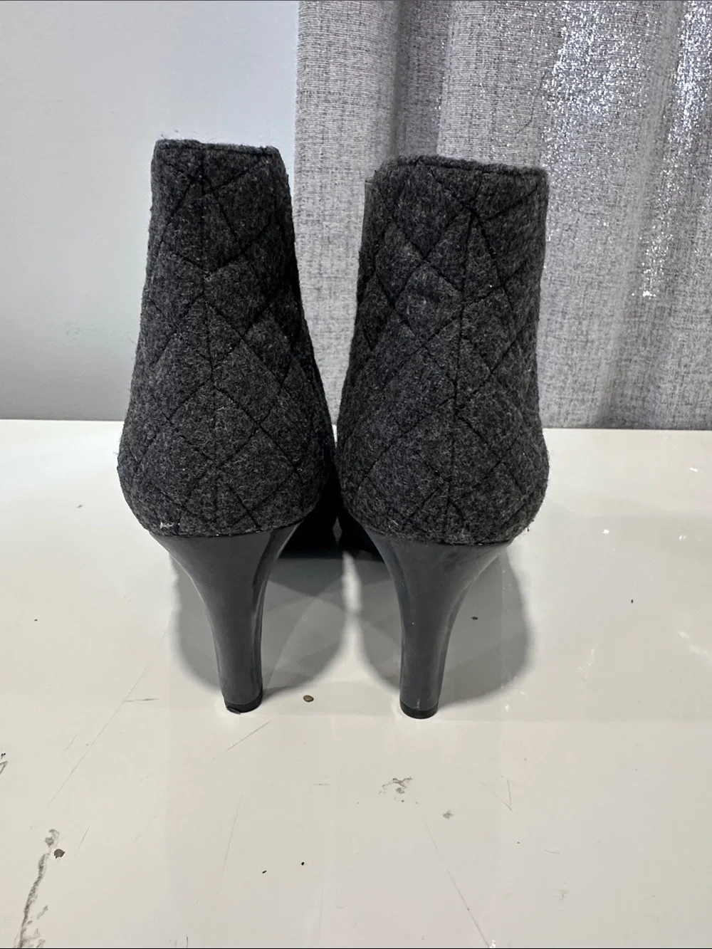 Easy Spirit gray Quilted Ankle Booties with Glossy Cap Toes. Size 7.5. NWT